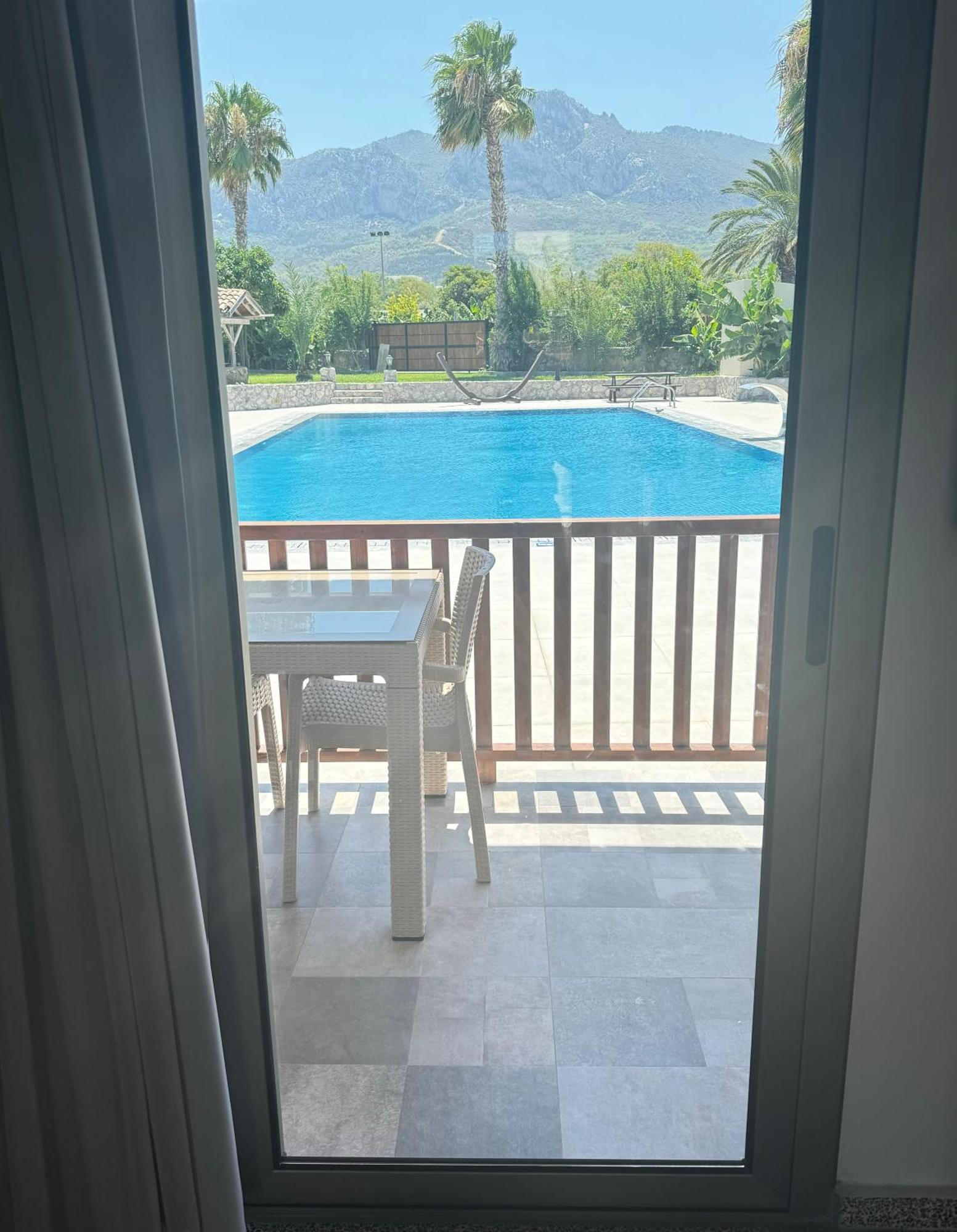 The Horse Farm Hotel Agios Georgios  Екстериор снимка