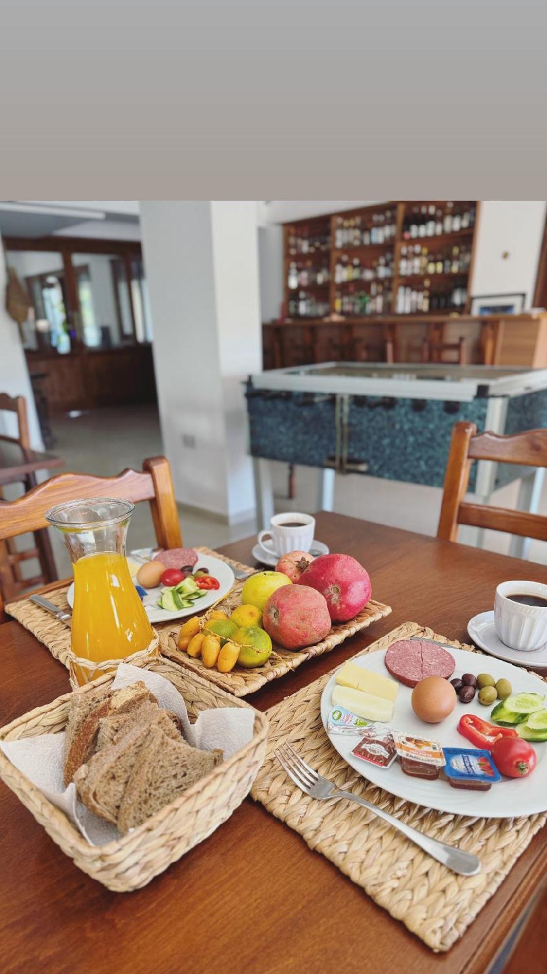 The Horse Farm Hotel Agios Georgios  Екстериор снимка