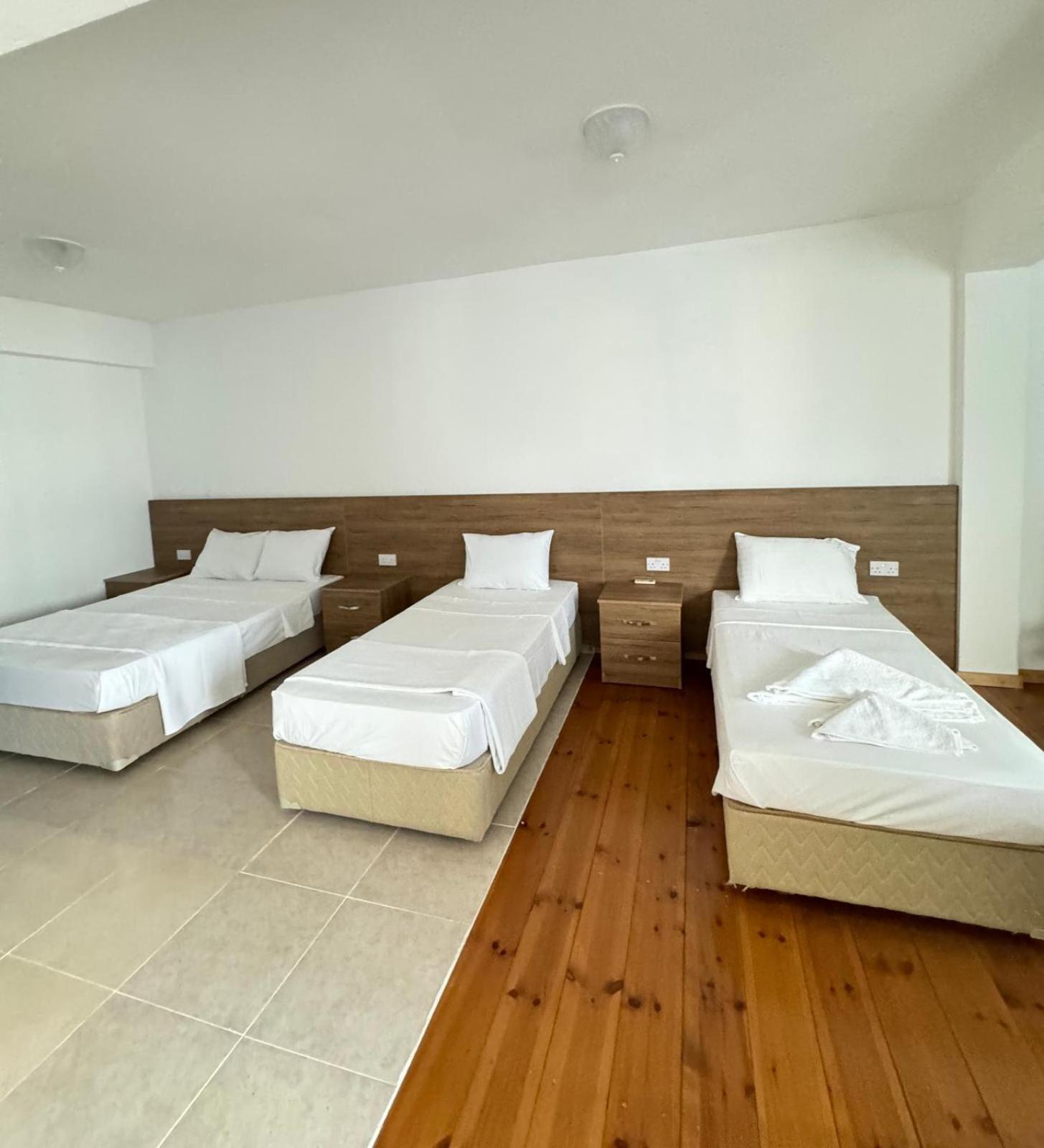 The Horse Farm Hotel Agios Georgios  Екстериор снимка