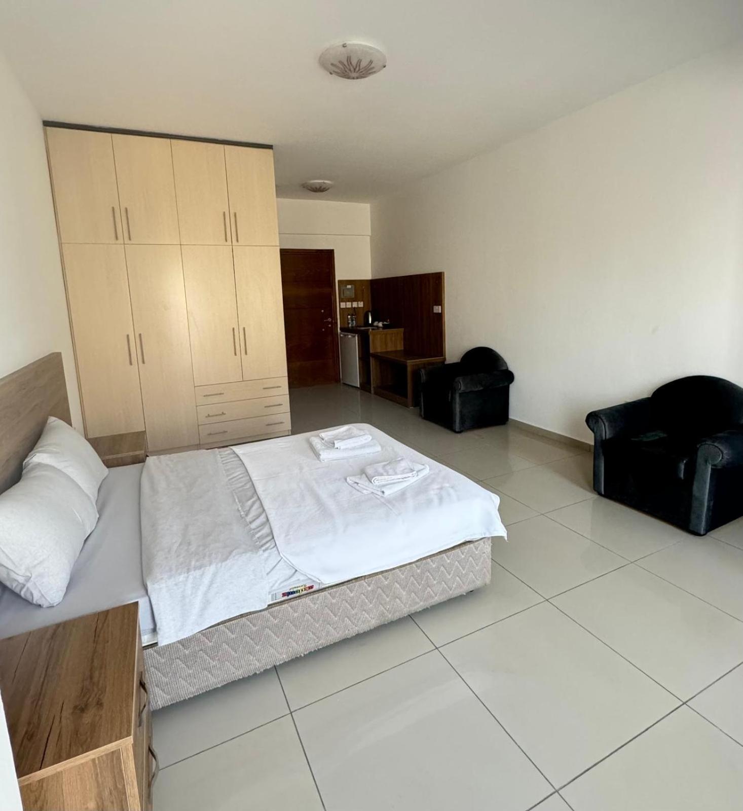 The Horse Farm Hotel Agios Georgios  Екстериор снимка